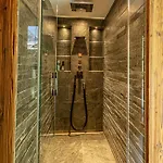 Wooden Pearl - Ultimate Luxury & Privacy! サース フェー