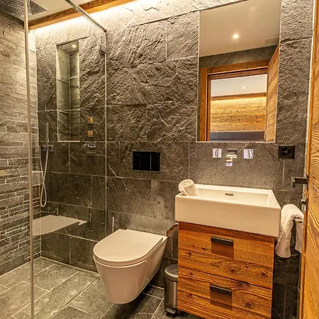 Wooden Pearl - Ultimate Luxury & Privacy! Saas Fee